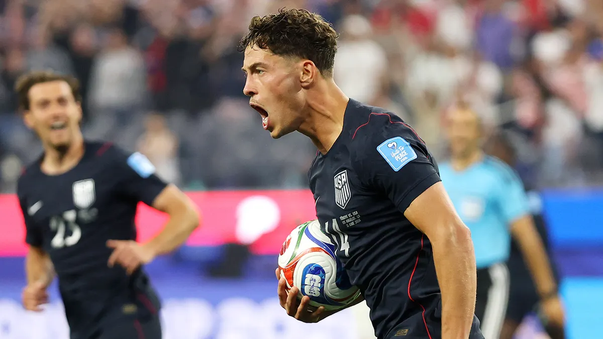 Sebastian Berhalter celebrates goal